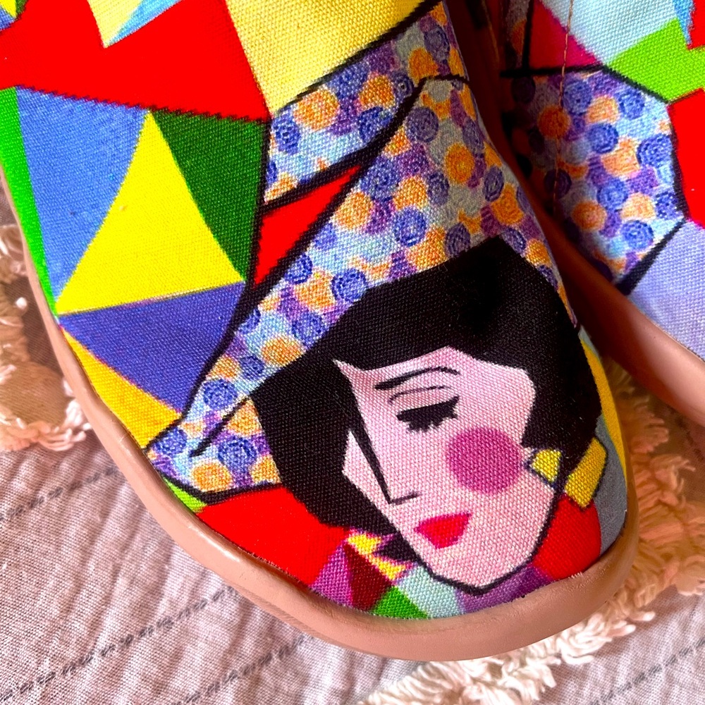 UIN Footwear “Rainbow Girl” size 9.5 *GREAT CONDITION*